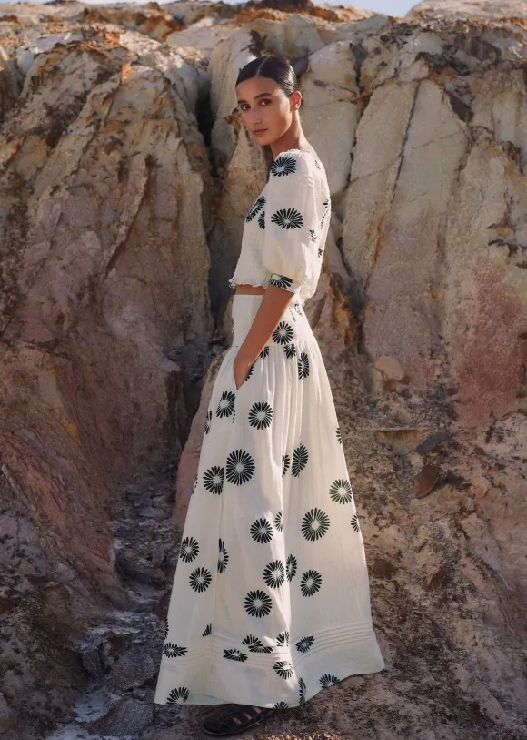 Cheesecloth Modern Daisy Print Maxi Skirt