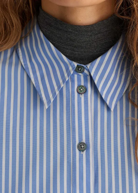 Cotton Stripe Dipped Hem Crop Shirt