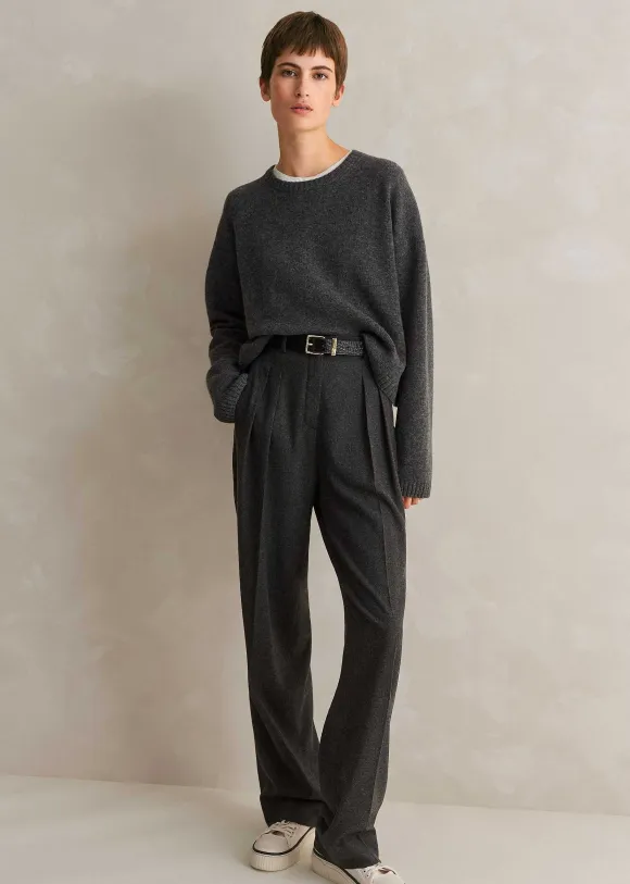Elongated Tapered Trouser
