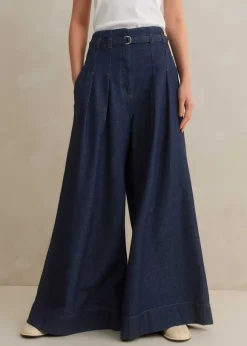 Goes-With-Everything Jean