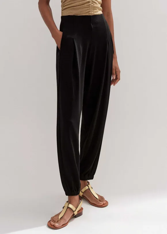 Interlock Pleated Jogger