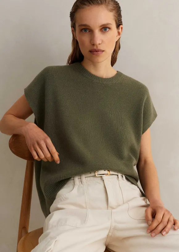 Lofty Cashmere Relaxed Curved Hem Vest