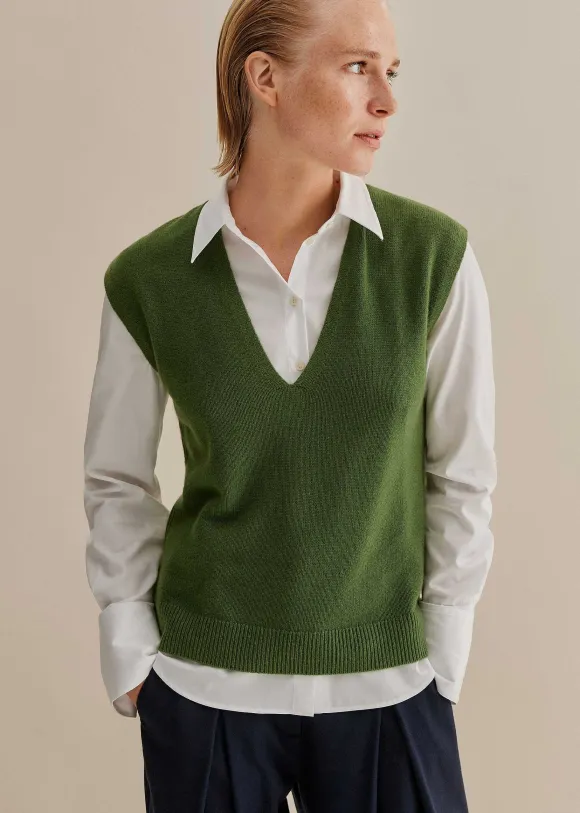 Merino Cashmere Relaxed V Neck Vest