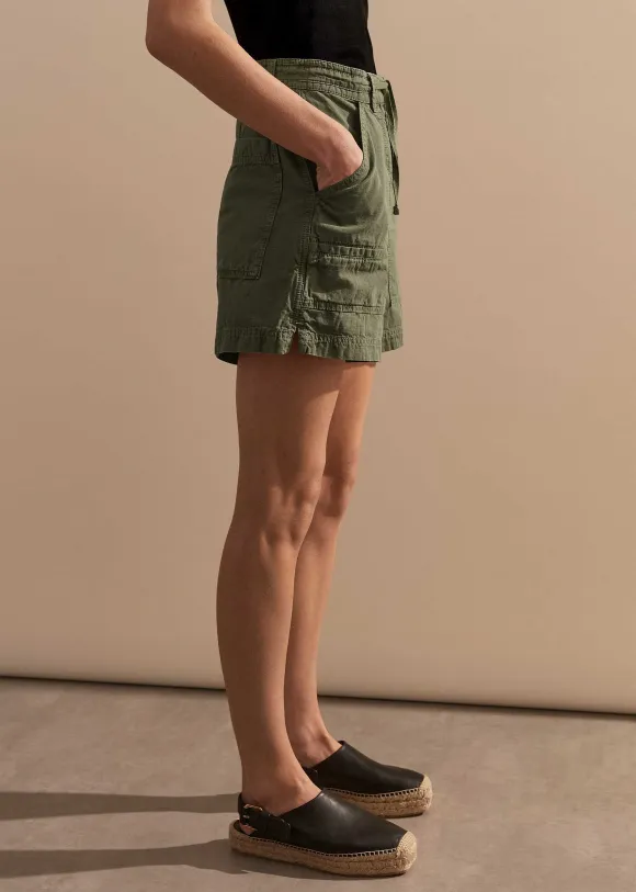 Oversized Patch Short + Tie