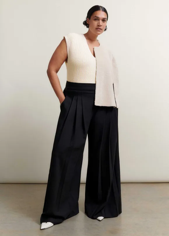 Pleated Ultra Wide-Leg Trouser