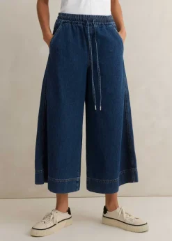 Pull-On Travel Jean