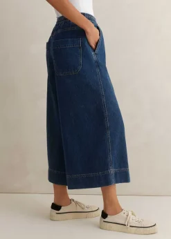 Pull-On Travel Jean
