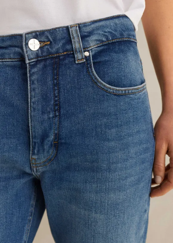 Regular Authentic Slim Crop Jean
