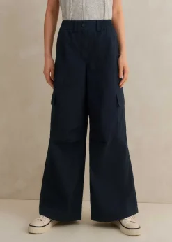 Relaxed Low-Rise Cargo Trouser