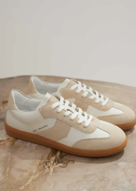 Retro Trainer