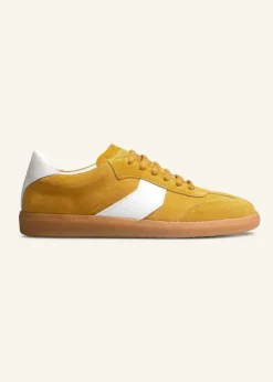 Retro Trainer
