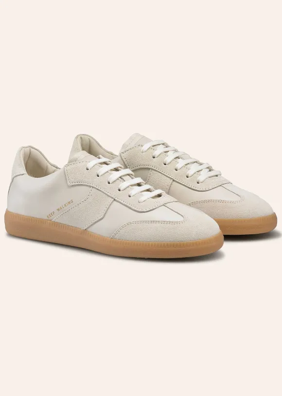 Retro Trainer