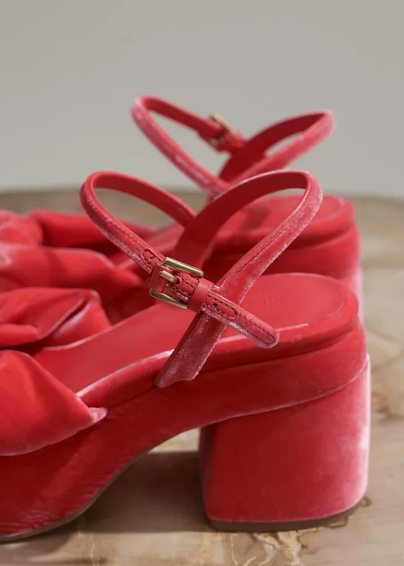 Ruched Velvet Knot Platform