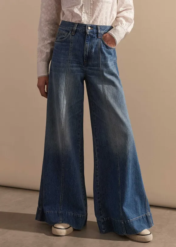 Seam Front Wide-Leg Flare Jean