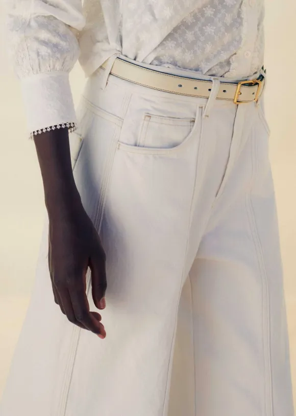 Seam Front Wide-Leg Flare Jean