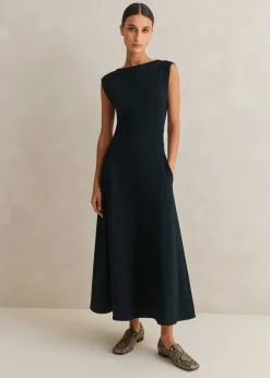Travel Tailoring Boat Neck Midi Dress