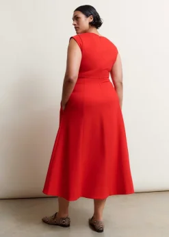 Travel Tailoring Boat Neck Midi Dress