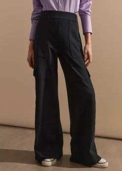 Travel Tailoring Wide-Leg Cargo Trouser