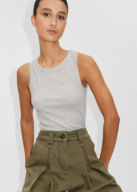 Ultimate Crew Neck Vest