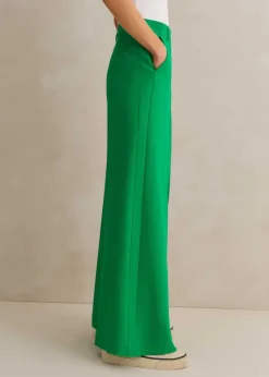 Wide-Leg Trouser