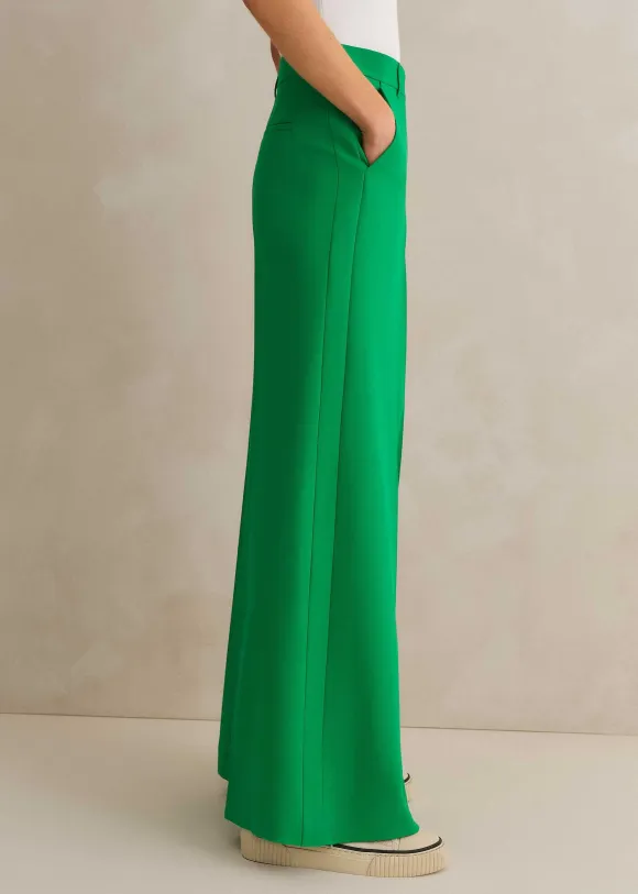 Wide-Leg Trouser